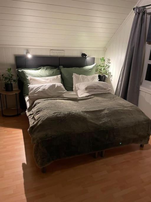 Appartement Koselig Garasjeloft! à Langevag Extérieur photo