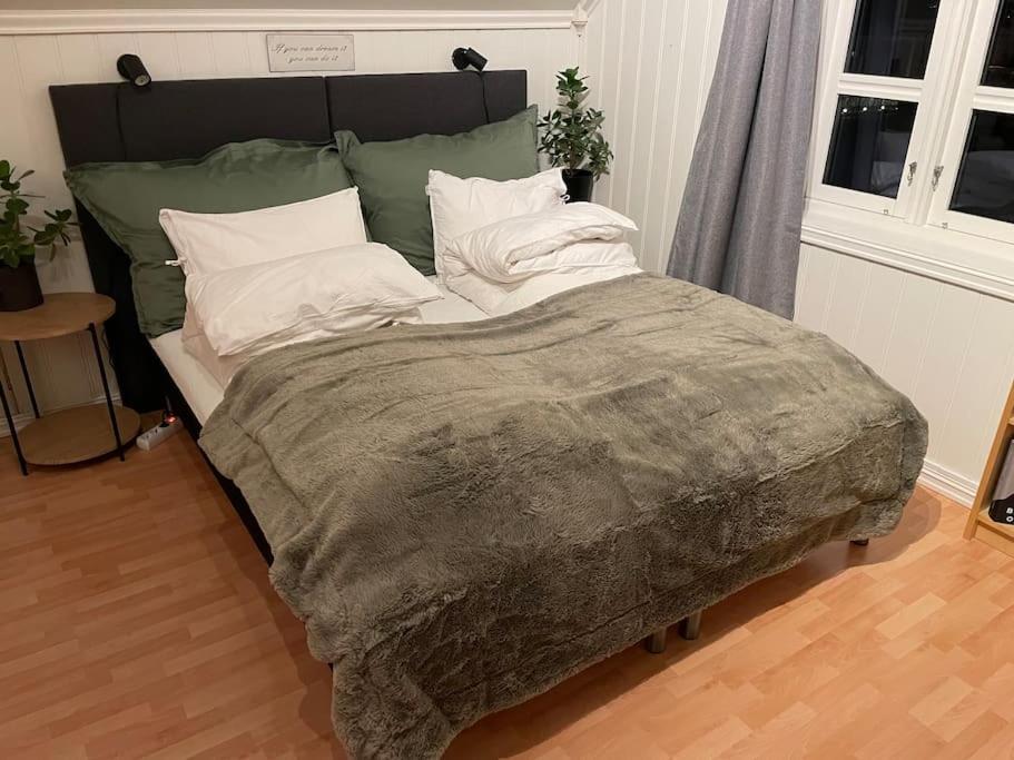 Appartement Koselig Garasjeloft! à Langevag Extérieur photo